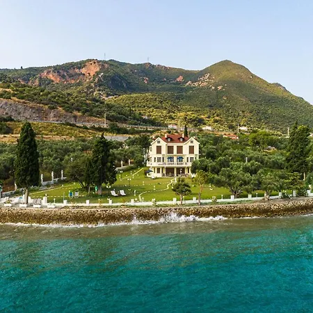 Filoxenia - By The Sea - Up To 12 Guests