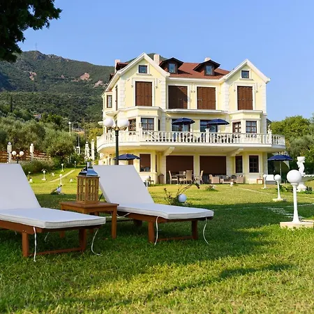 Filoxenia - By The Sea - Up To 12 Guests