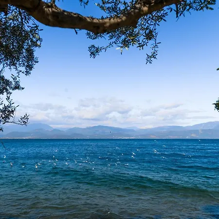 Filoxenia - By The Sea - Up To 12 Guests Kato Rodini