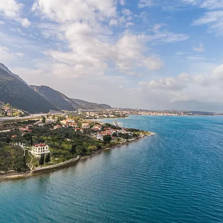 Villa Filoxenia - By The Sea - Up To 12 Guests Kato Rodini