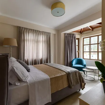 Villa Filoxenia - By The Sea - Up To 12 Guests Kato Rodini