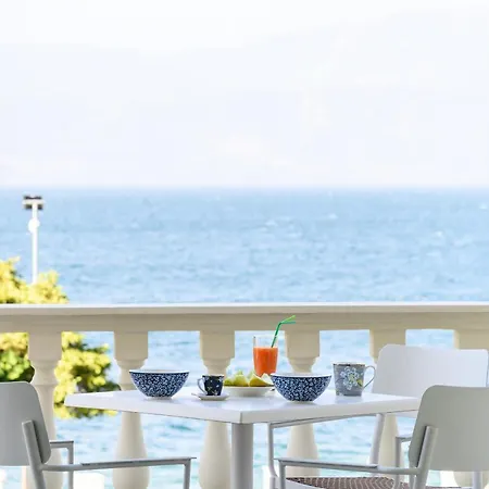 Filoxenia - By The Sea - Up To 12 Guests 빌라