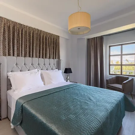 Filoxenia - By The Sea - Up To 12 Guests 빌라