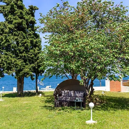 Filoxenia - By The Sea - Up To 12 Guests Kato Rodini