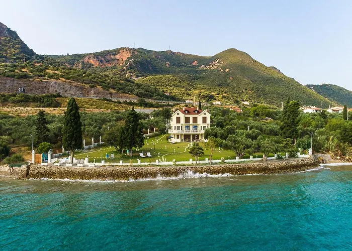 Filoxenia - By The Sea - Up To 12 Guests