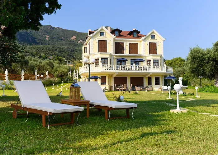 Filoxenia - By The Sea - Up To 12 Guests