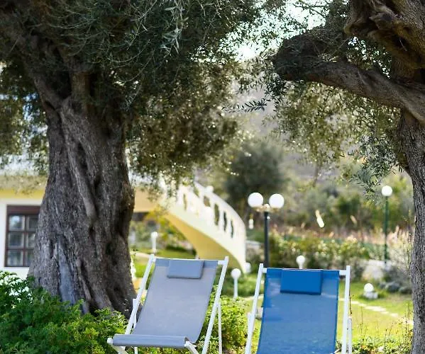 Filoxenia - By The Sea - Up To 12 Guests Kato Rodini