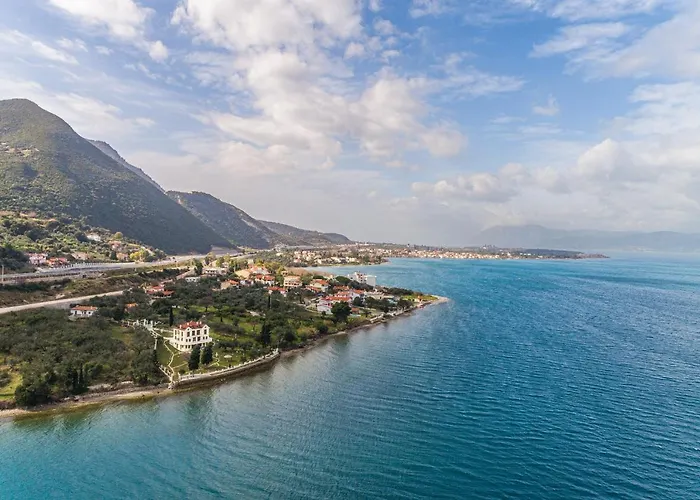 Villa Filoxenia - By The Sea - Up To 12 Guests Kato Rodini