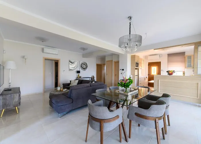 Filoxenia - By The Sea - Up To 12 Guests *