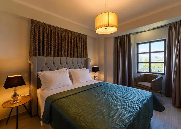 Villa Filoxenia - By The Sea - Up To 12 Guests Kato Rodini