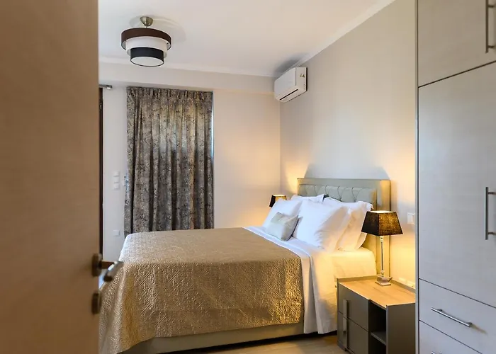 Villa Filoxenia - By The Sea - Up To 12 Guests Kato Rodini