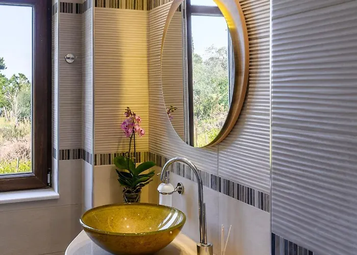 Filoxenia - By The Sea - Up To 12 Guests